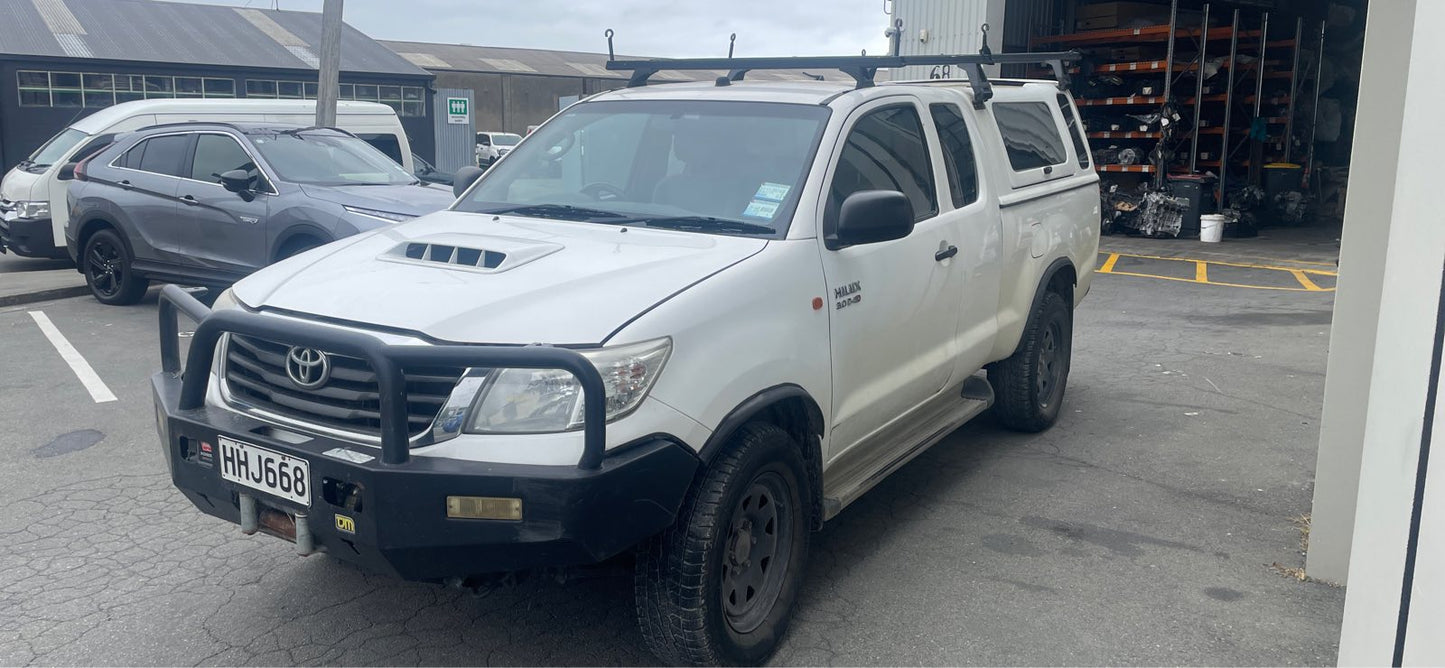 TOYOTA HILUX (KUN26) 2014