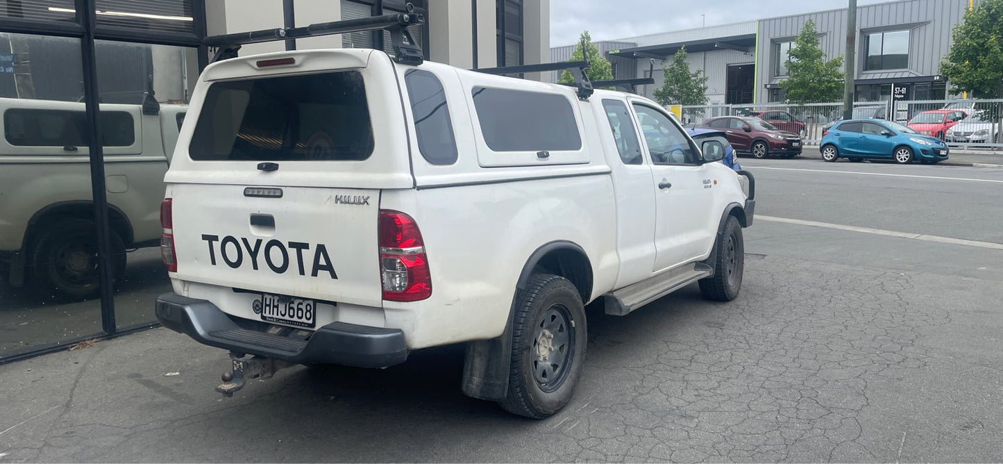 TOYOTA HILUX (KUN26) 2014