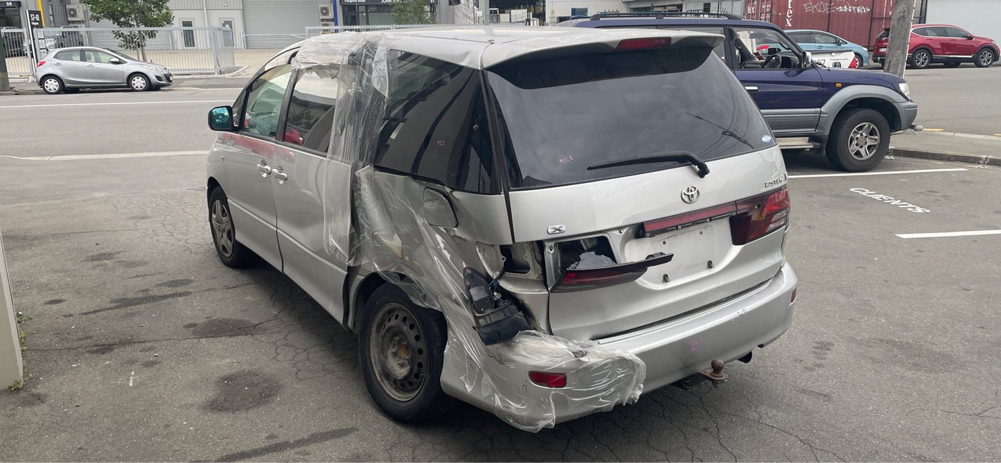 TOYOTA ESTIMA (ACR30) 2004
