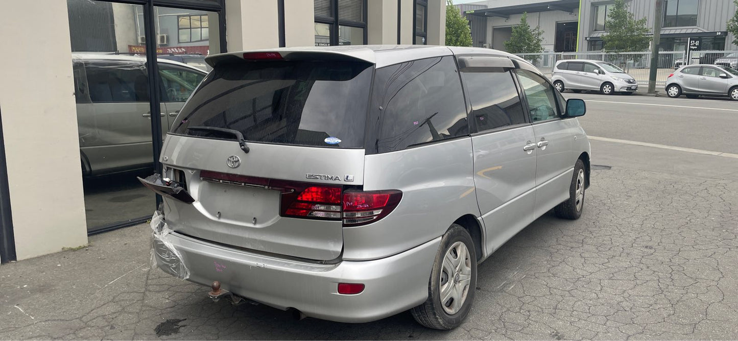 TOYOTA ESTIMA (ACR30) 2004
