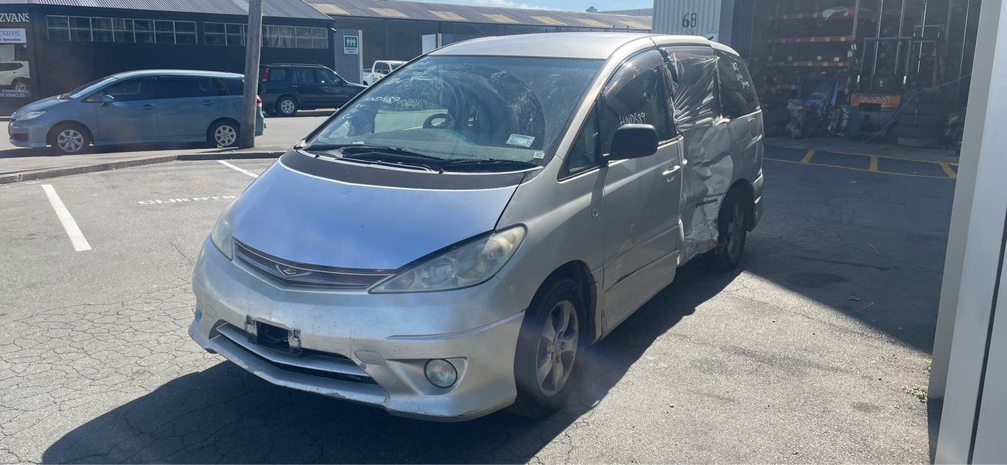 TOYOTA ESTIMA (ACR30) 2004