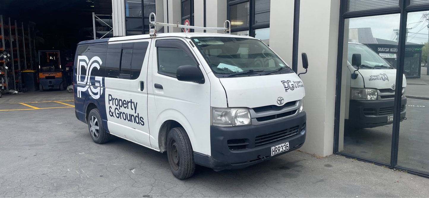 TOYOTA HIACE (TRH200) 2008