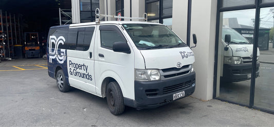 TOYOTA HIACE (TRH200) 2008