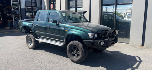 TOYOTA HILUX (LN167)  2001