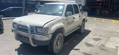 TOYOTA HILUX (KZN165) 2000
